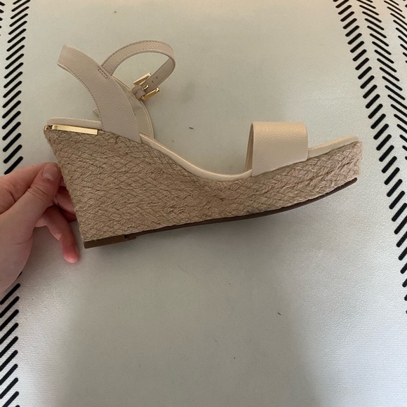 Wedge Sandals - Picture 3 of 4